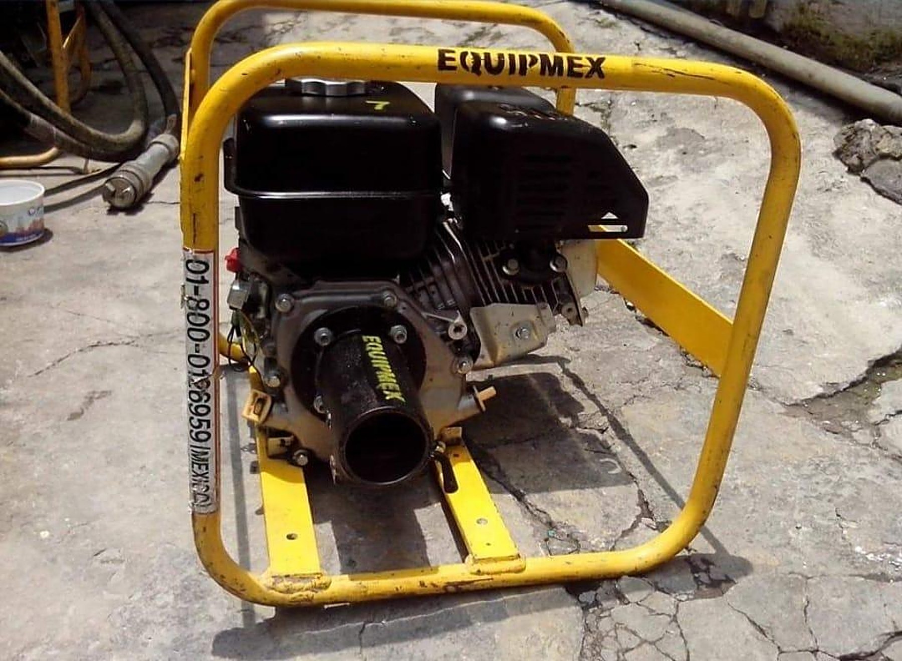 Bomba sumergible eléctrica 2”